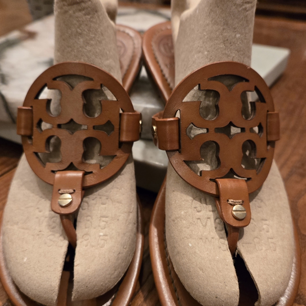 Tory Burch Leather Miller Thong Sandals Size 9 Dark Tan Preloved - Picture 4 of 15